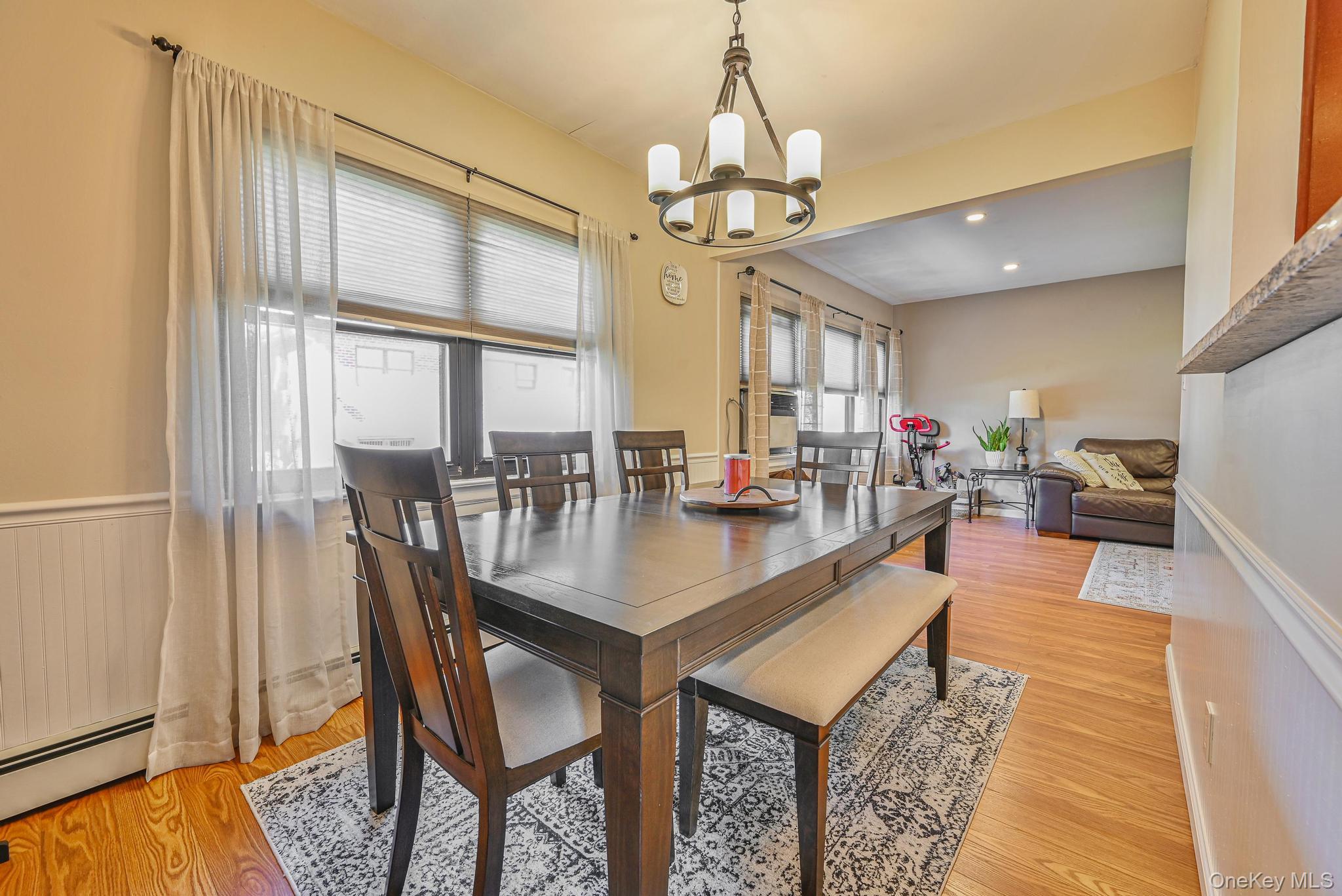 5 Adelaide Street # B1 D2, Floral Park, NY 11001