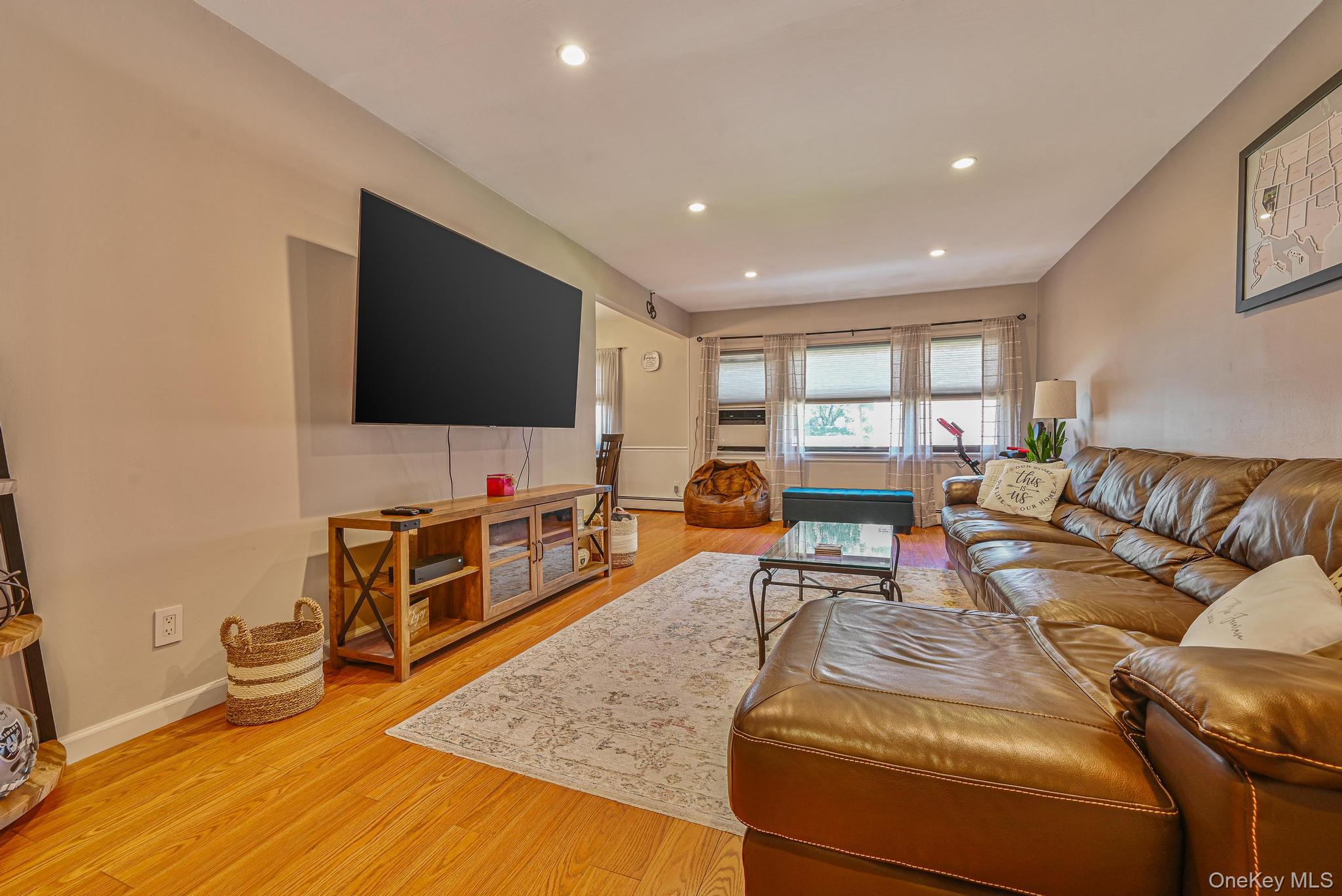 5 Adelaide Street # B1 D2, Floral Park, NY 11001