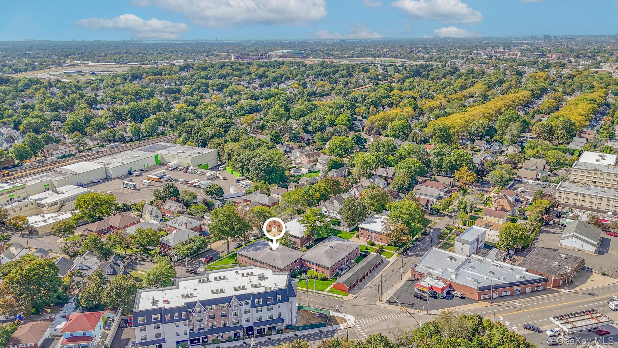 5 Adelaide Street # B1 D2, Floral Park, NY 11001