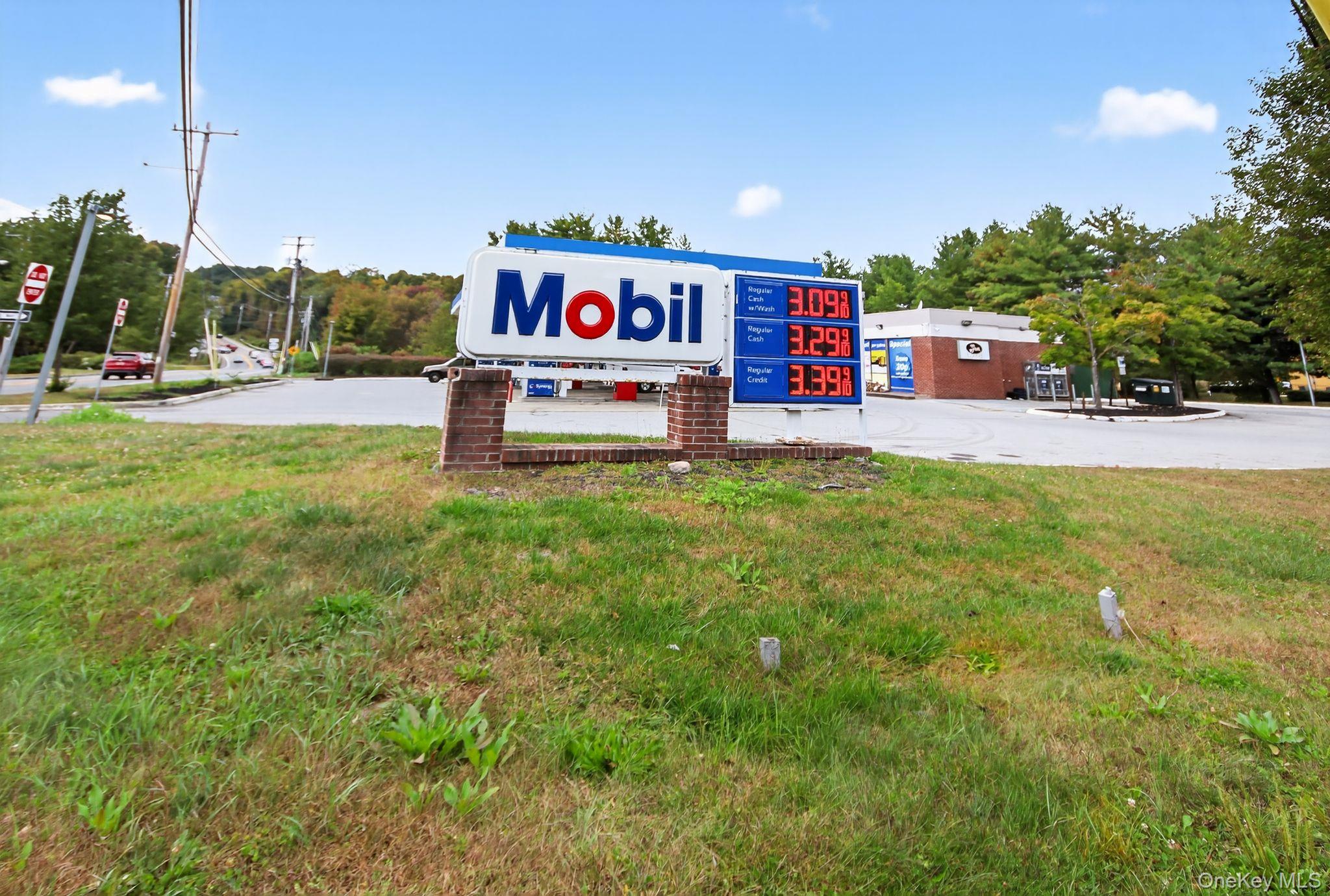 1061 Freedom Plains Road, Poughkeepsie, NY 12603