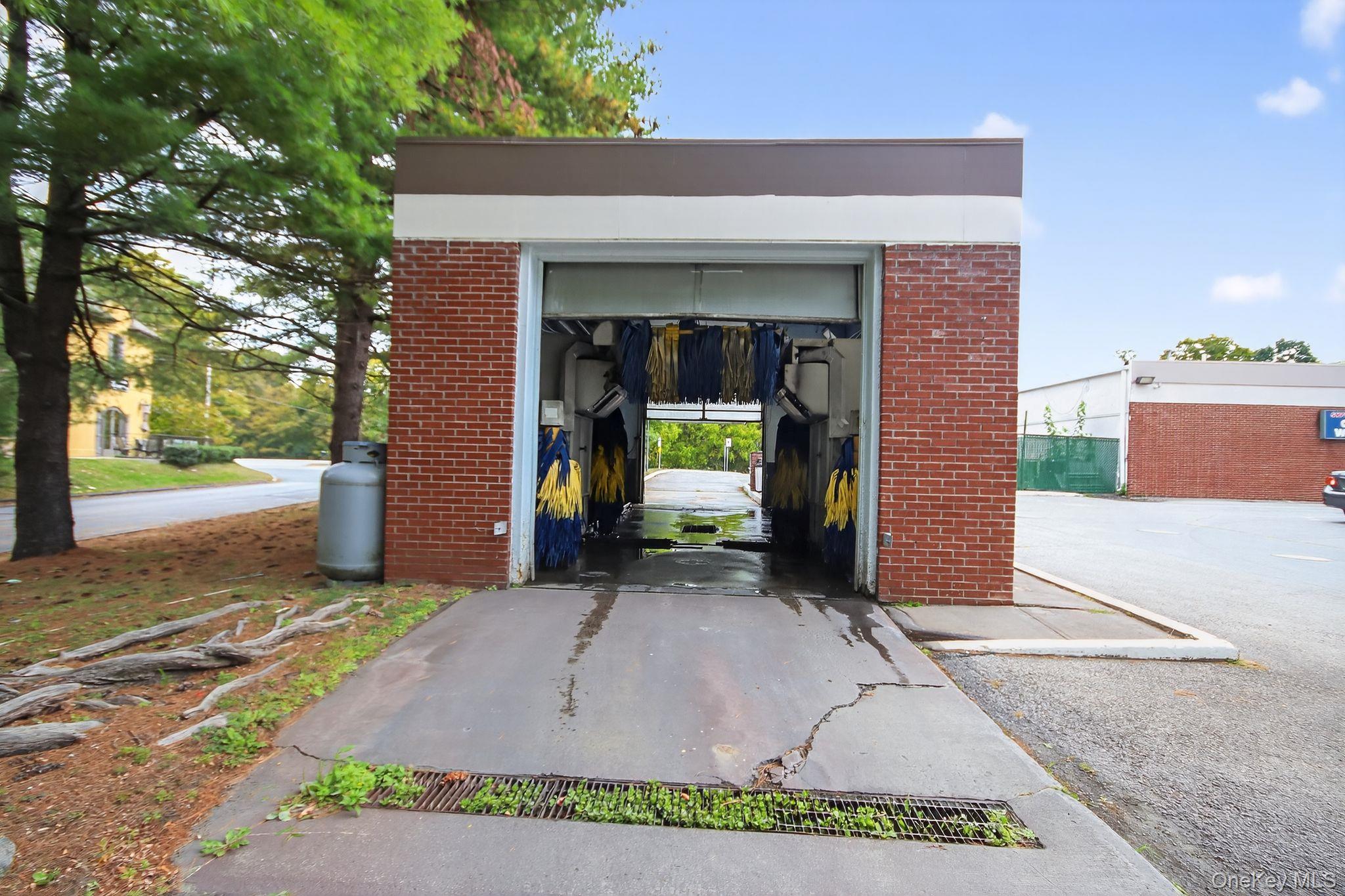 1061 Freedom Plains Road, Poughkeepsie, NY 12603