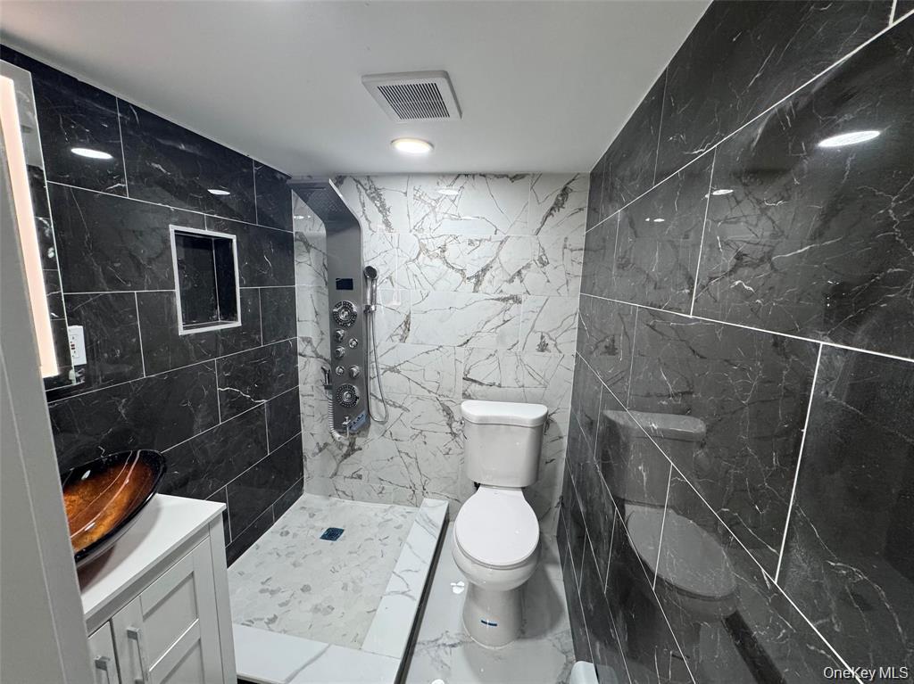 152 Evans Avenue, Freeport, NY 11520