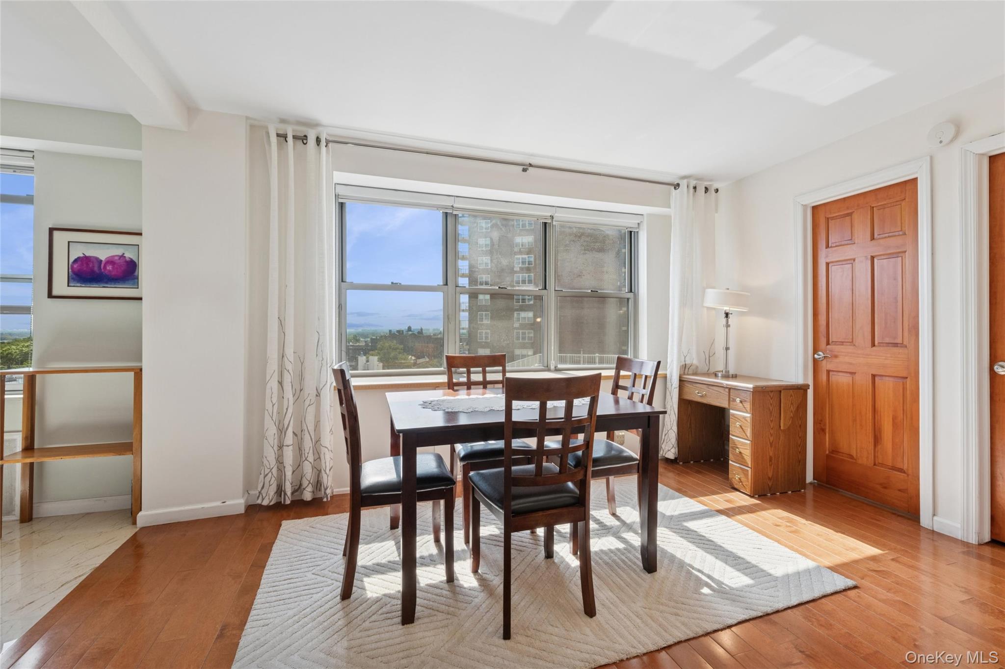 125-10 Queens Boulevard # 1711, Kew Gardens, NY 11415