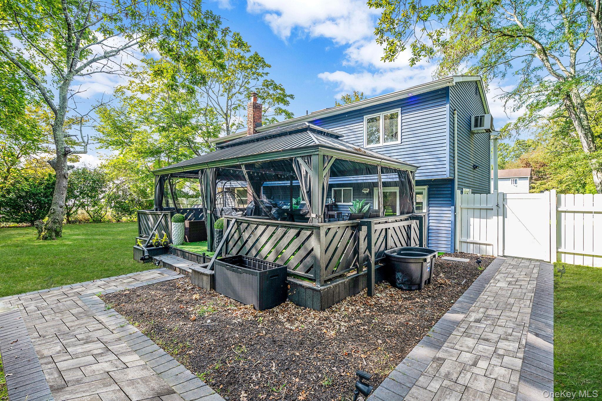 240 Babylon Street, Islip Terrace, NY 11752