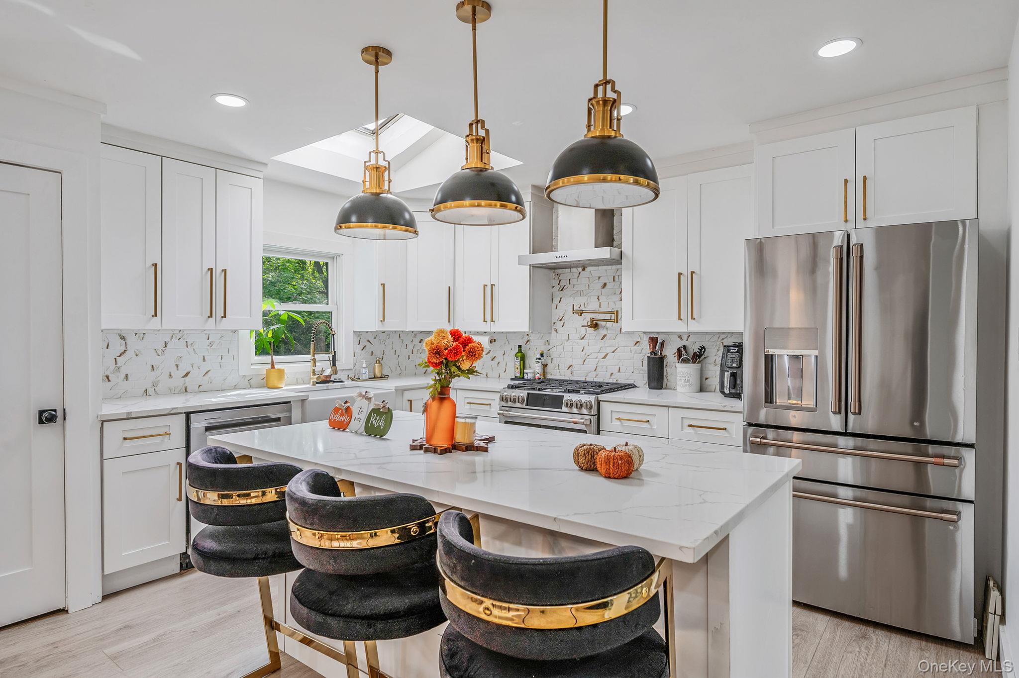 240 Babylon Street, Islip Terrace, NY 11752