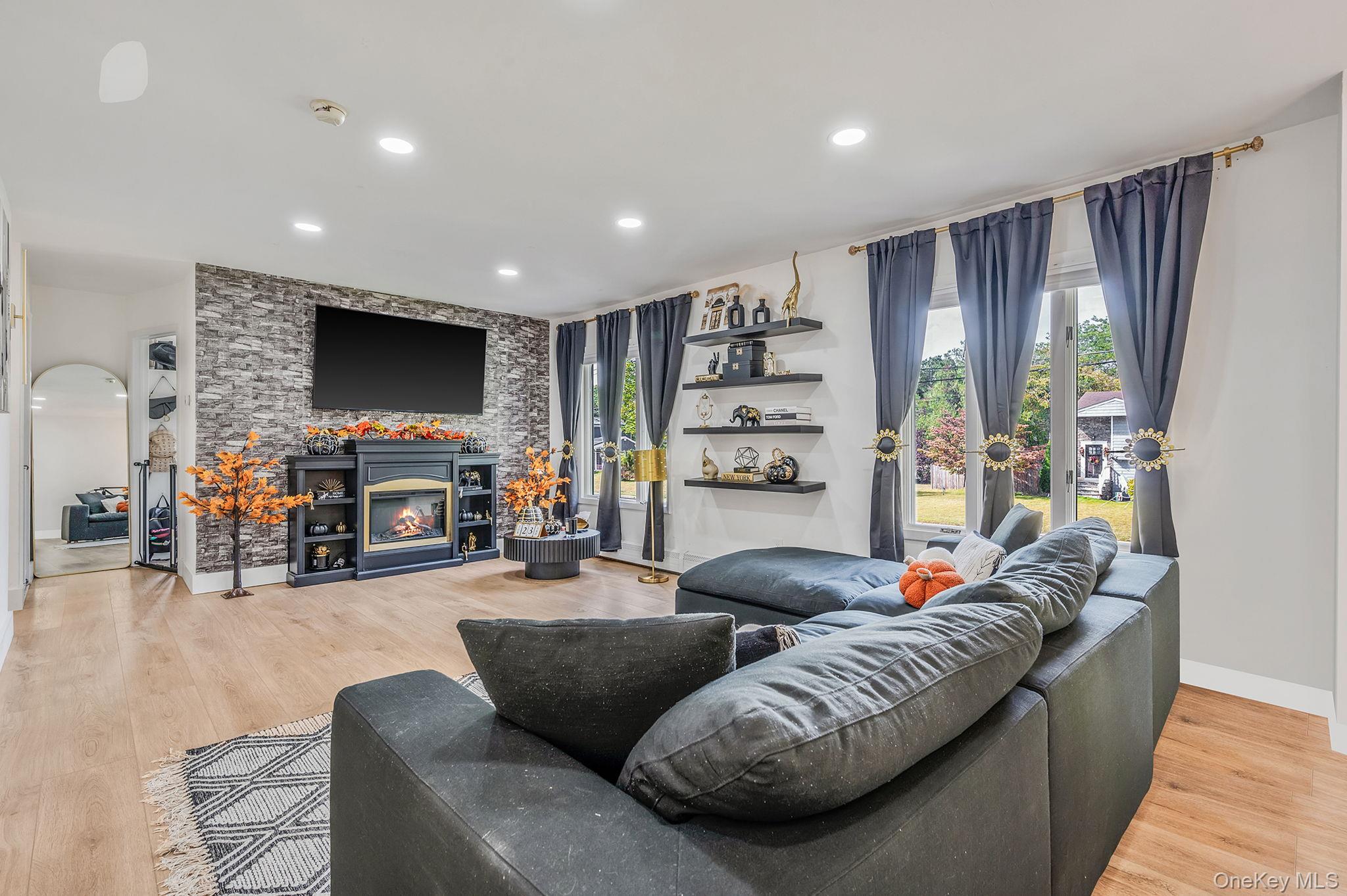 240 Babylon Street, Islip Terrace, NY 11752