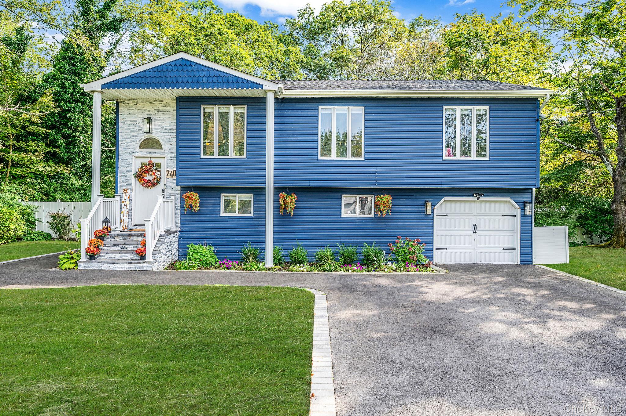 240 Babylon Street, Islip Terrace, NY 11752