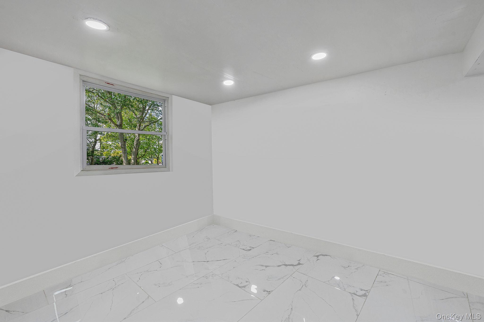 240 Babylon Street, Islip Terrace, NY 11752