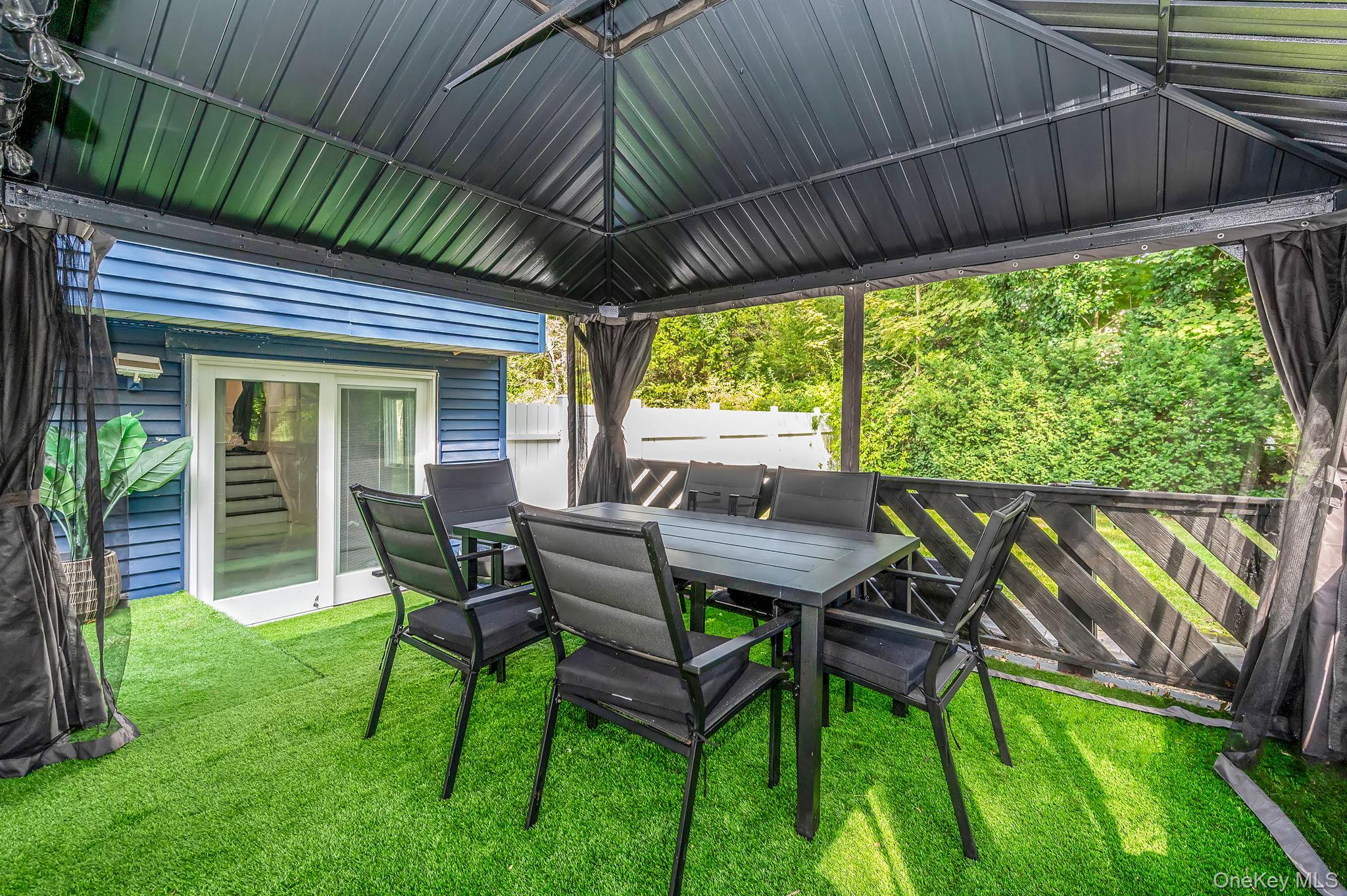 240 Babylon Street, Islip Terrace, NY 11752