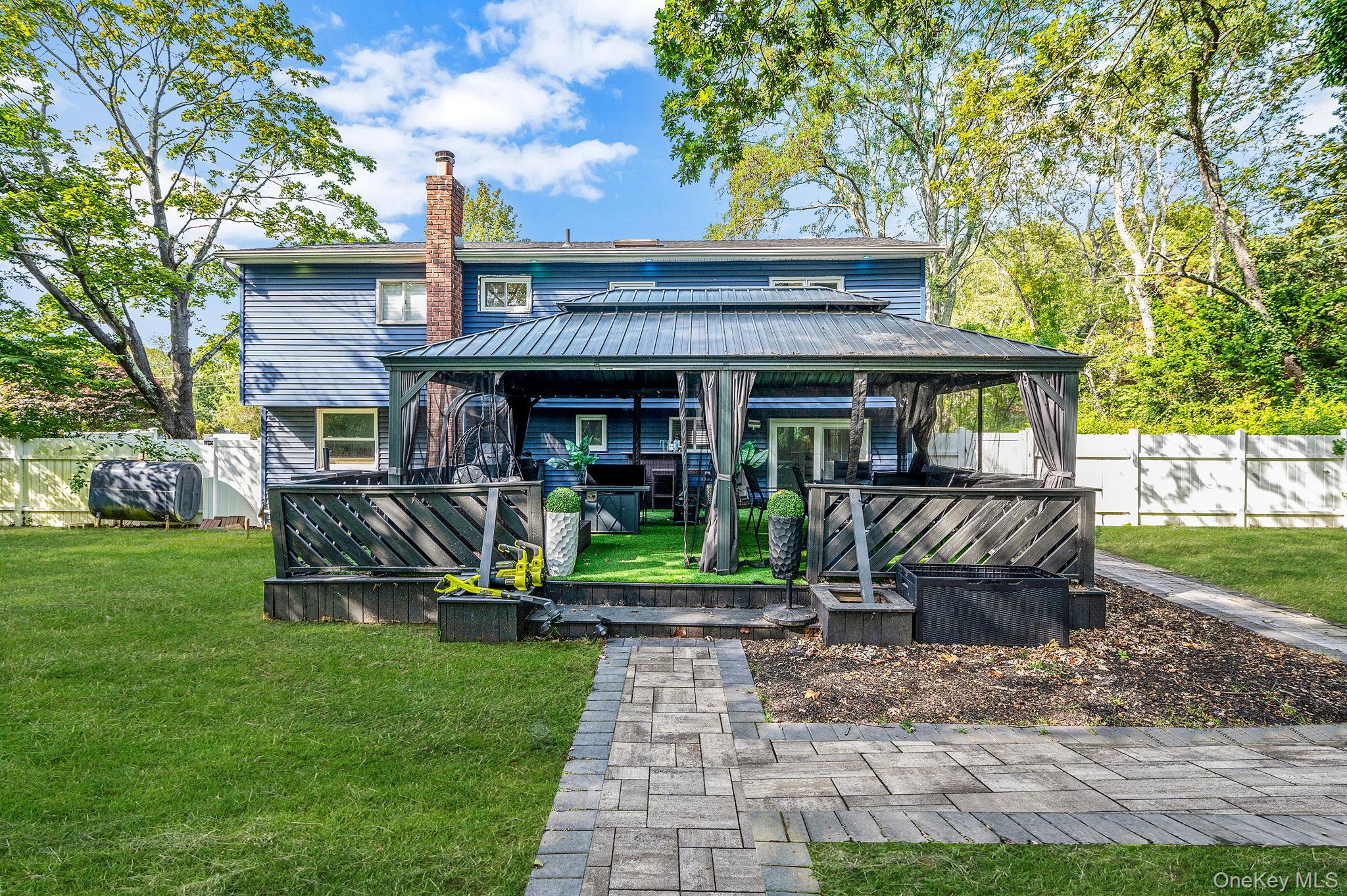 240 Babylon Street, Islip Terrace, NY 11752