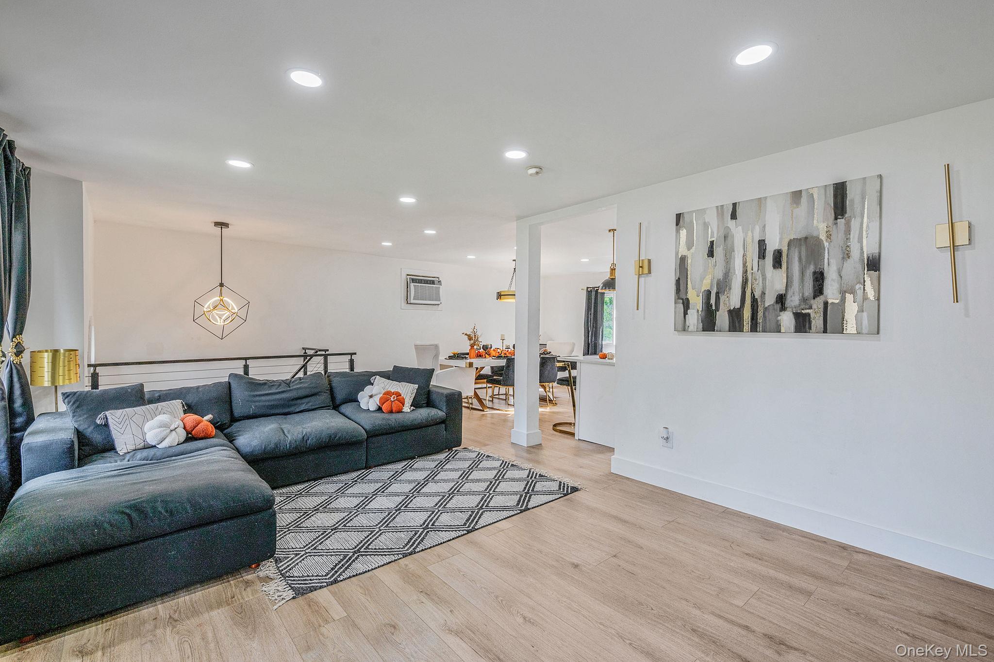 240 Babylon Street, Islip Terrace, NY 11752