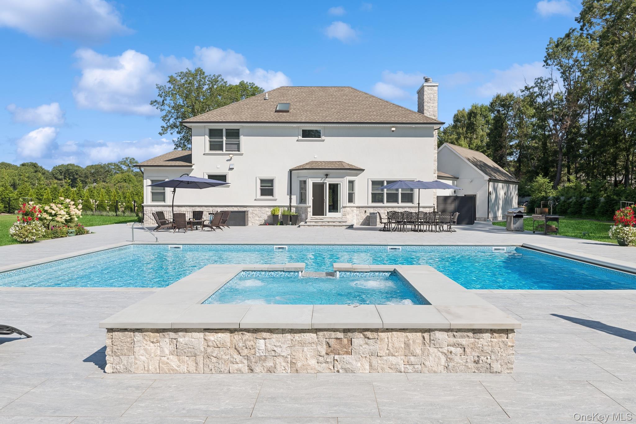 260 Clay Pitts Road, East Northport, NY 11731