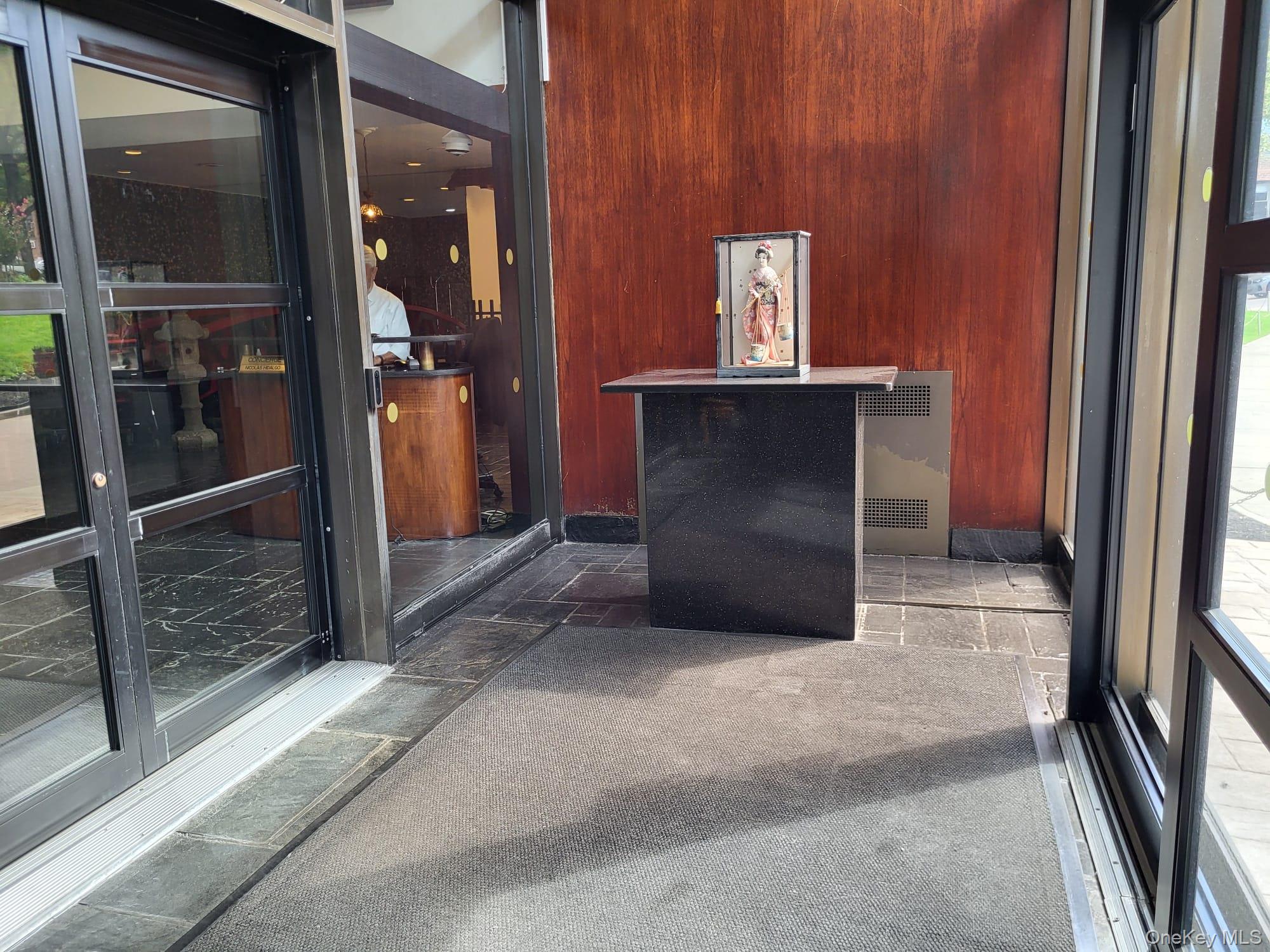 10210 66th Road # 25A, Forest Hills, NY 11375