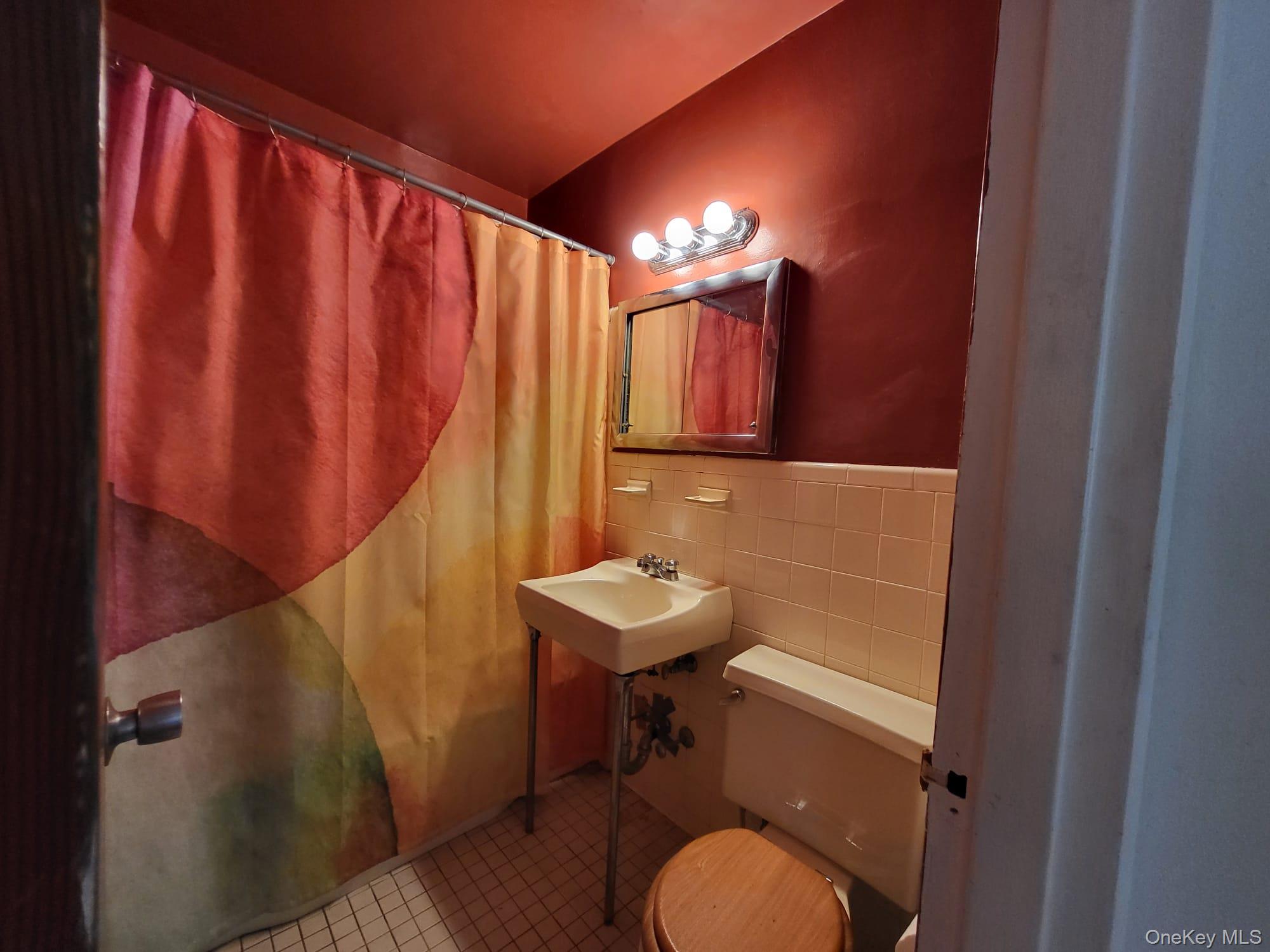 10210 66th Road # 25A, Forest Hills, NY 11375