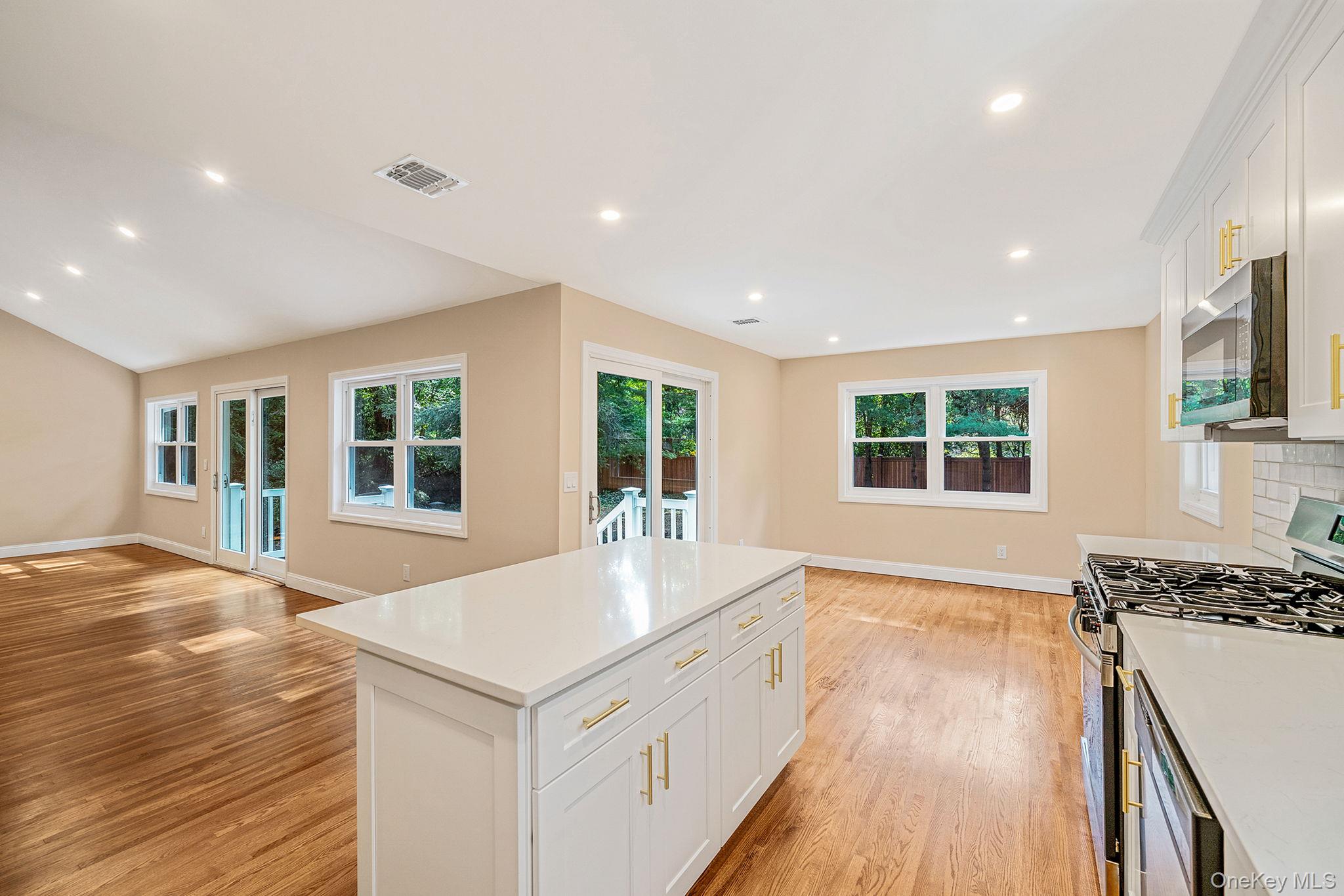 12 Andover Place, Huntington, NY 11743