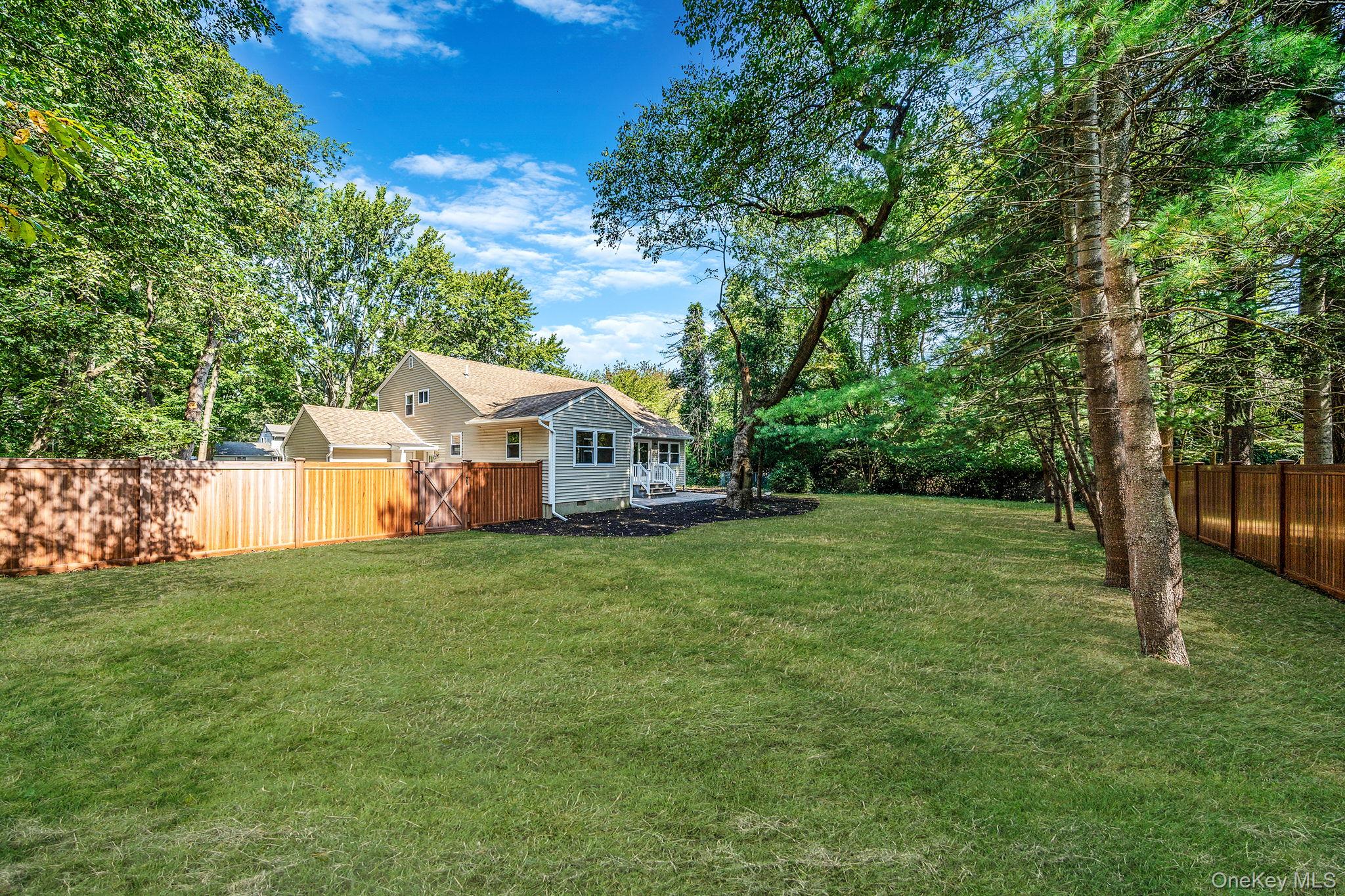 12 Andover Place, Huntington, NY 11743