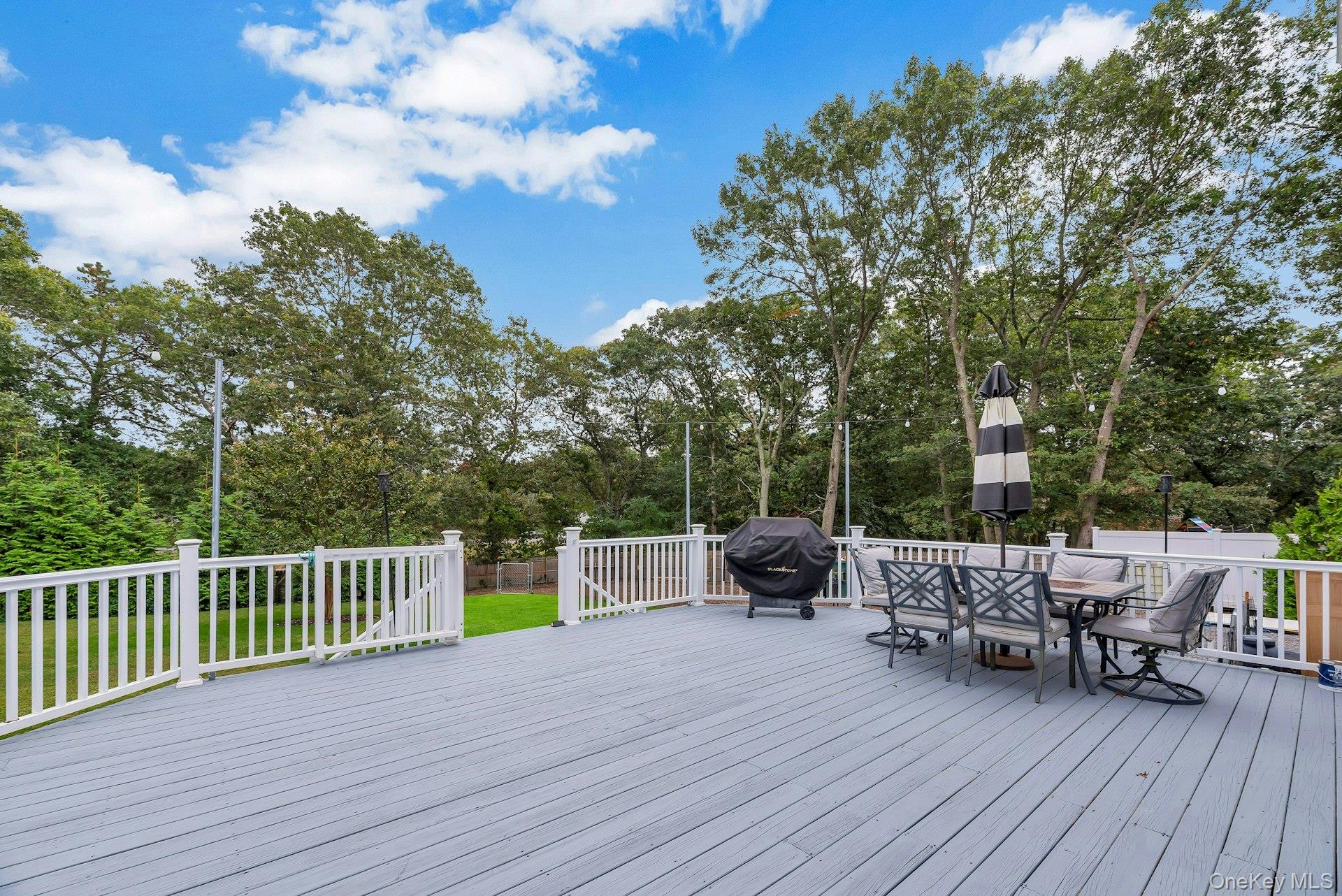 24 Rabbit Run, Riverhead, NY 11901