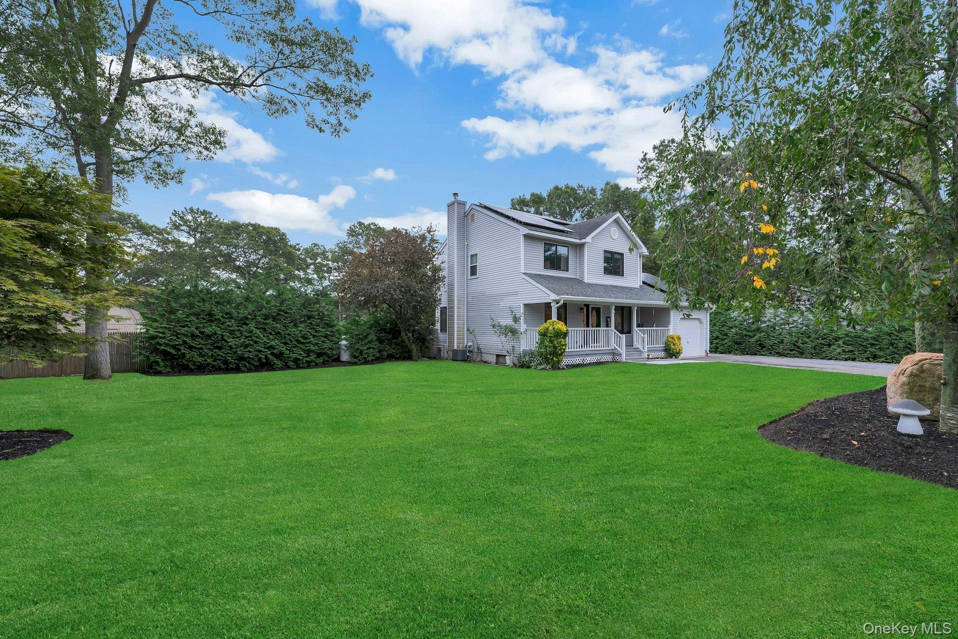 24 Rabbit Run, Riverhead, NY 11901