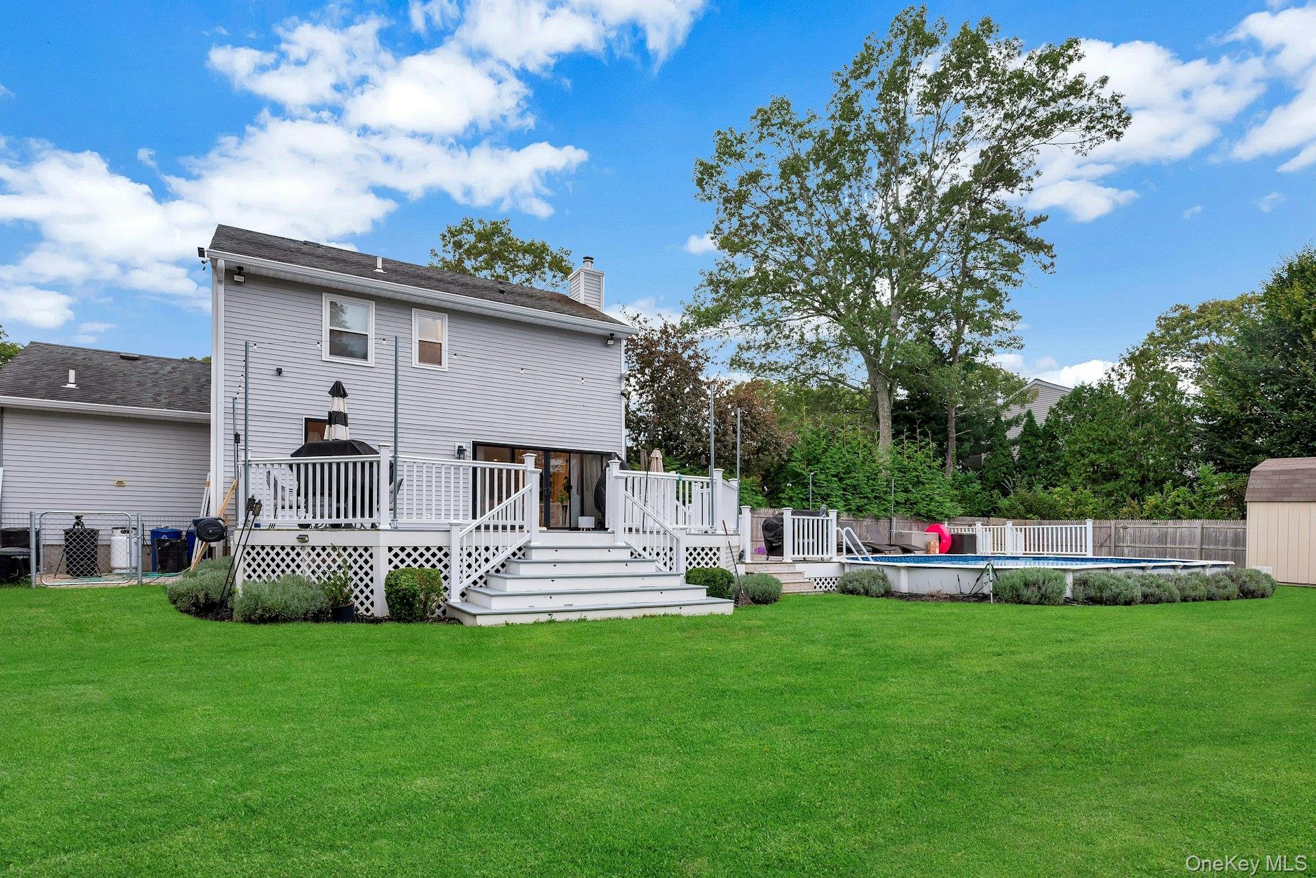 24 Rabbit Run, Riverhead, NY 11901