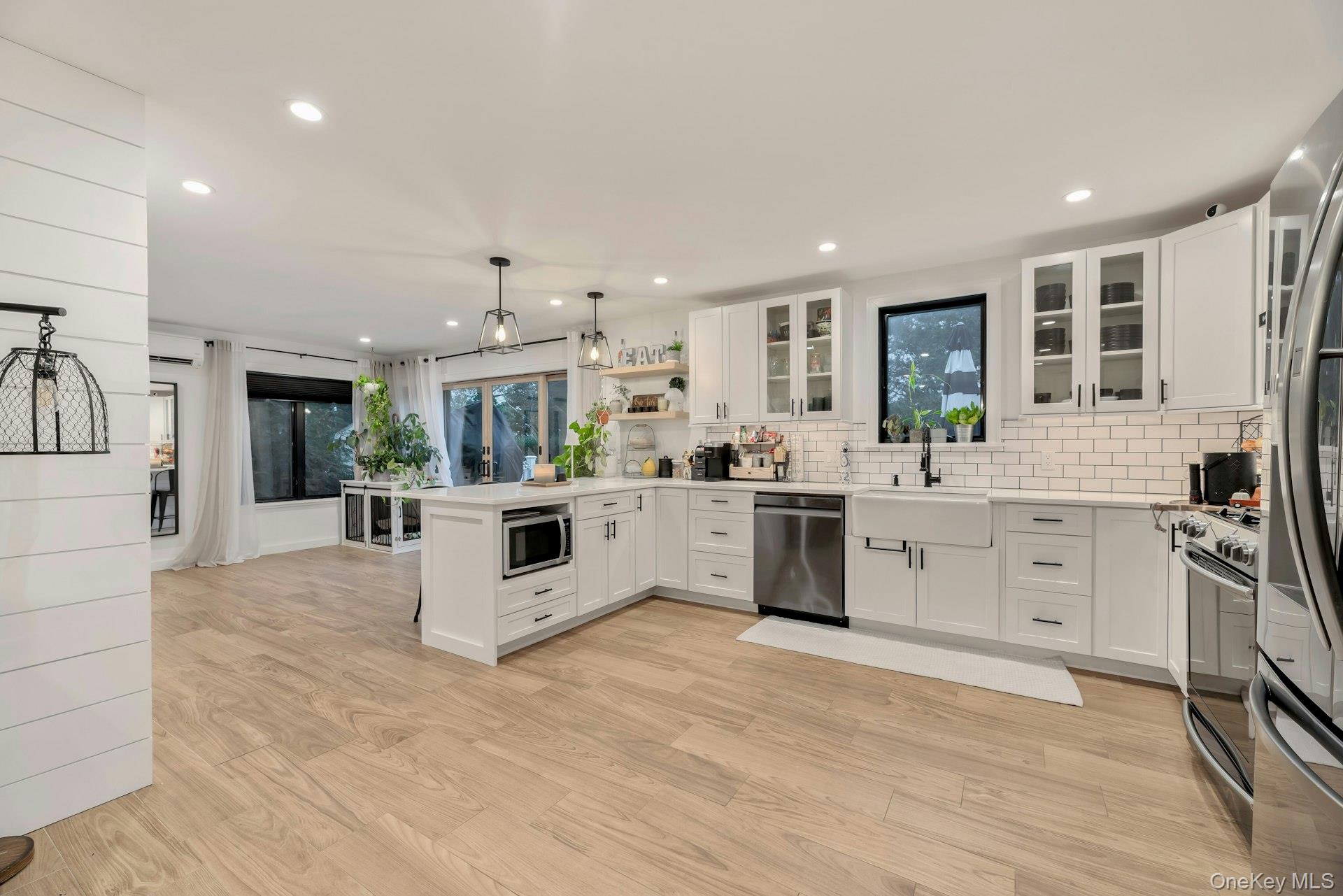 24 Rabbit Run, Riverhead, NY 11901