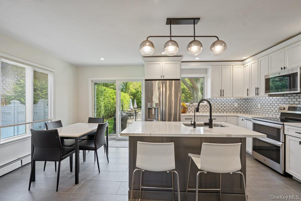 12 Aron Drive, Woodbury, NY 11797