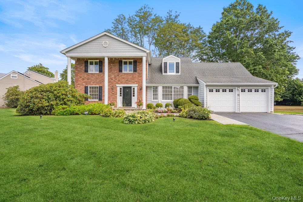 12 Aron Drive, Woodbury, NY 11797