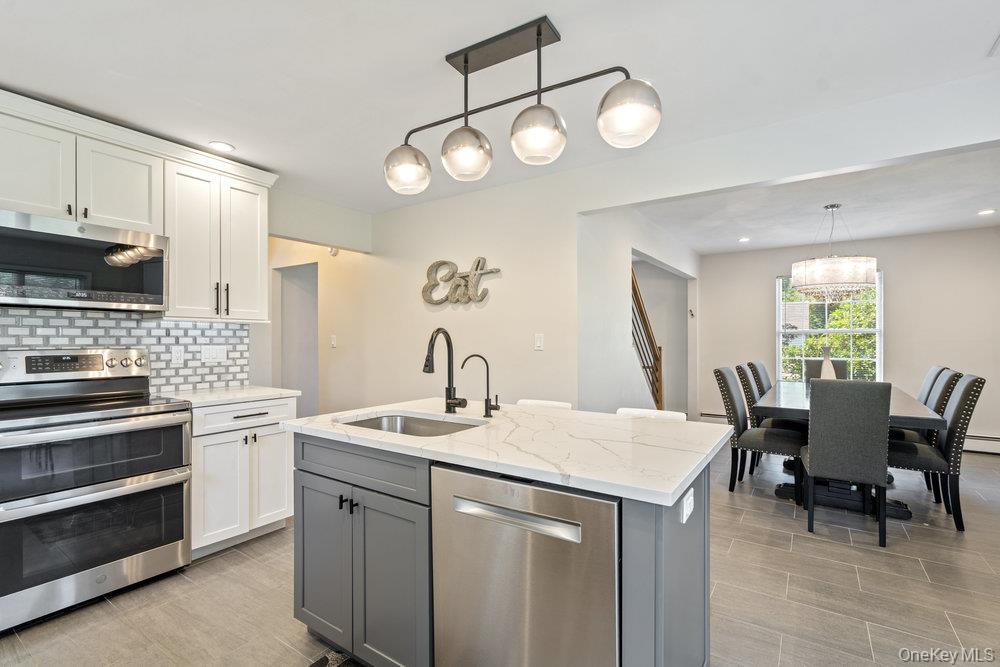 12 Aron Drive, Woodbury, NY 11797