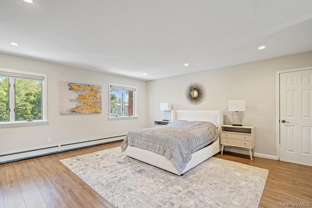 12 Aron Drive, Woodbury, NY 11797