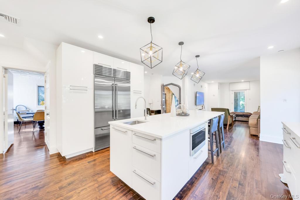 65 Clover Drive, Great Neck, NY 11021