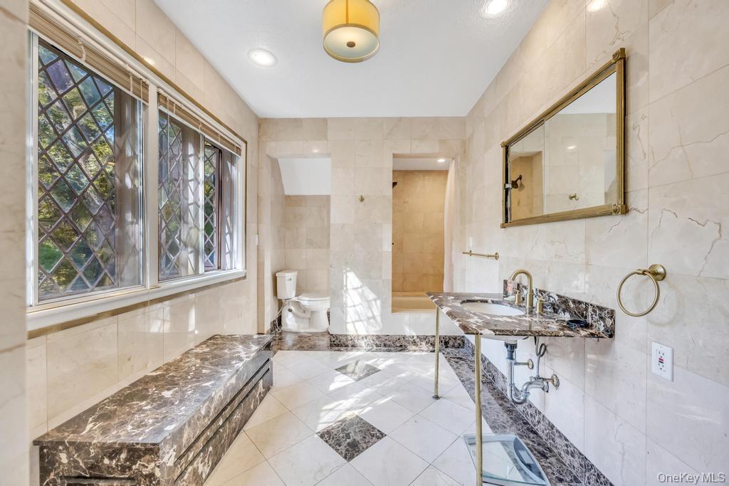 65 Clover Drive, Great Neck, NY 11021