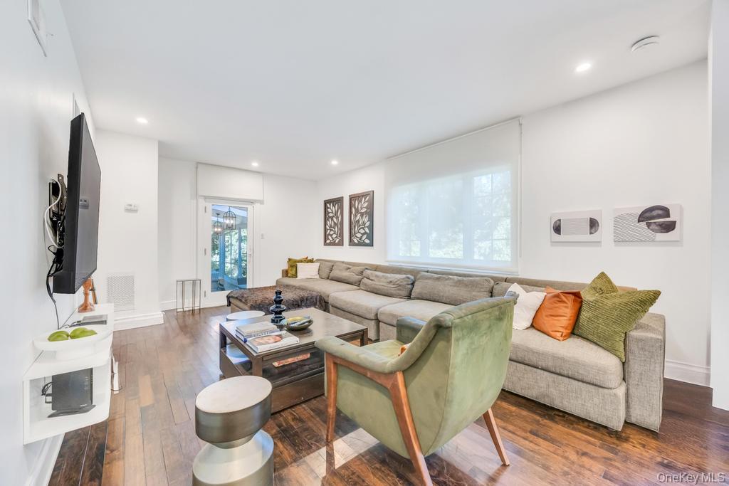 65 Clover Drive, Great Neck, NY 11021