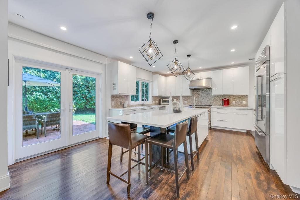 65 Clover Drive, Great Neck, NY 11021