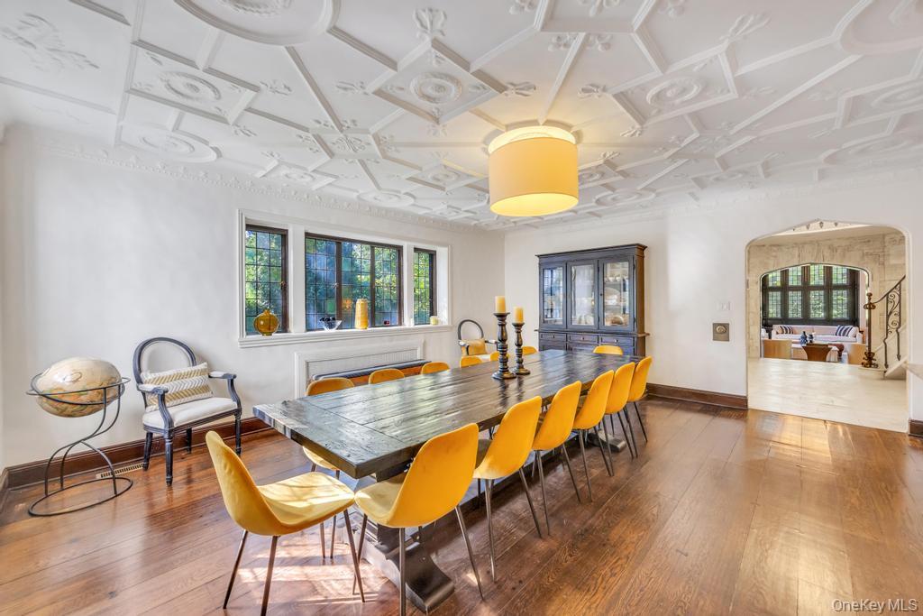 65 Clover Drive, Great Neck, NY 11021