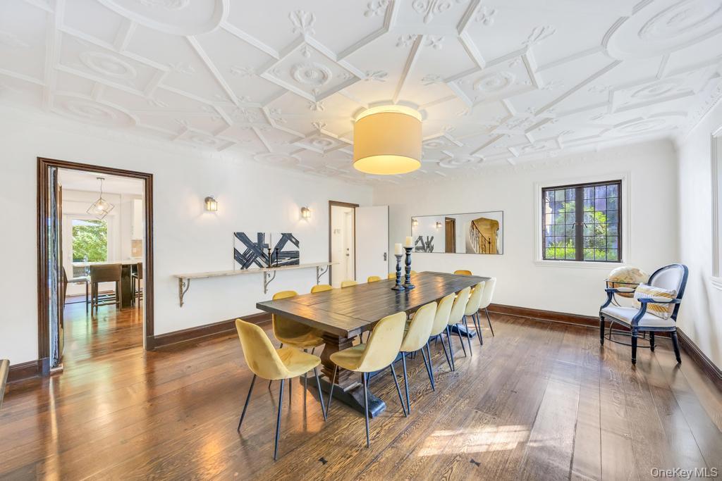 65 Clover Drive, Great Neck, NY 11021