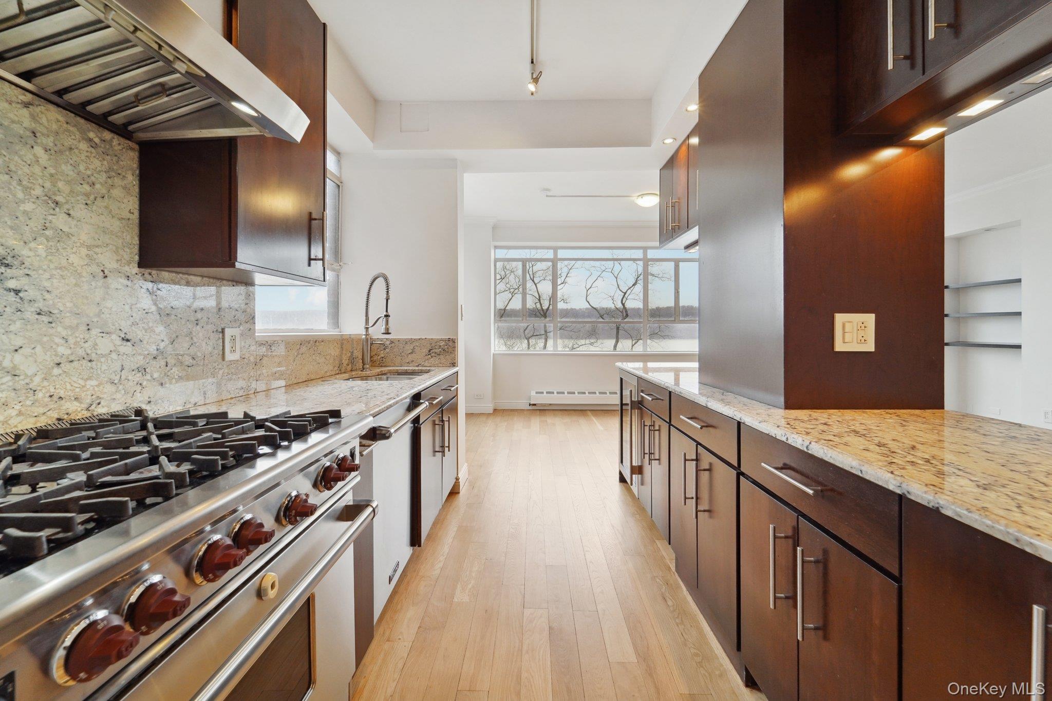 2727 Palisade Avenue # 4H, Bronx, NY 10463