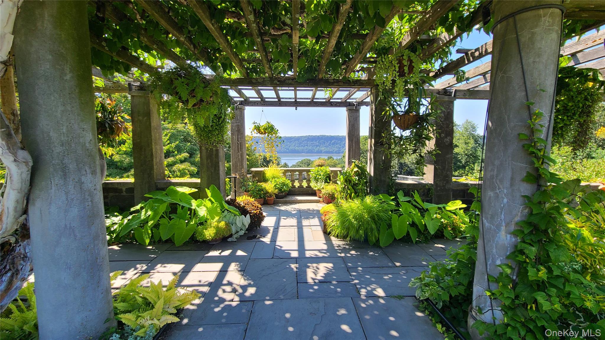 2727 Palisade Avenue # 4H, Bronx, NY 10463