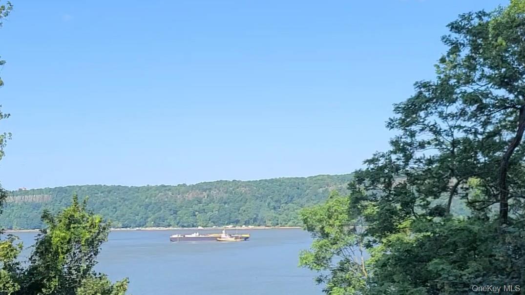 2727 Palisade Avenue # 4H, Bronx, NY 10463