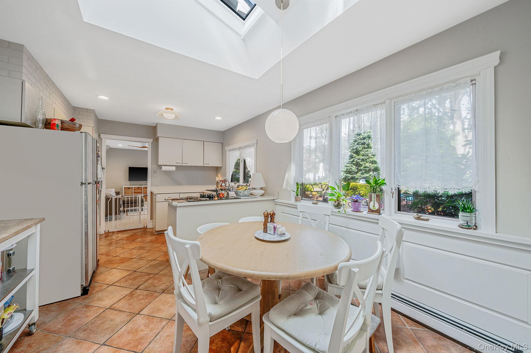 3 Bowen Place, Stony Brook, NY 11790