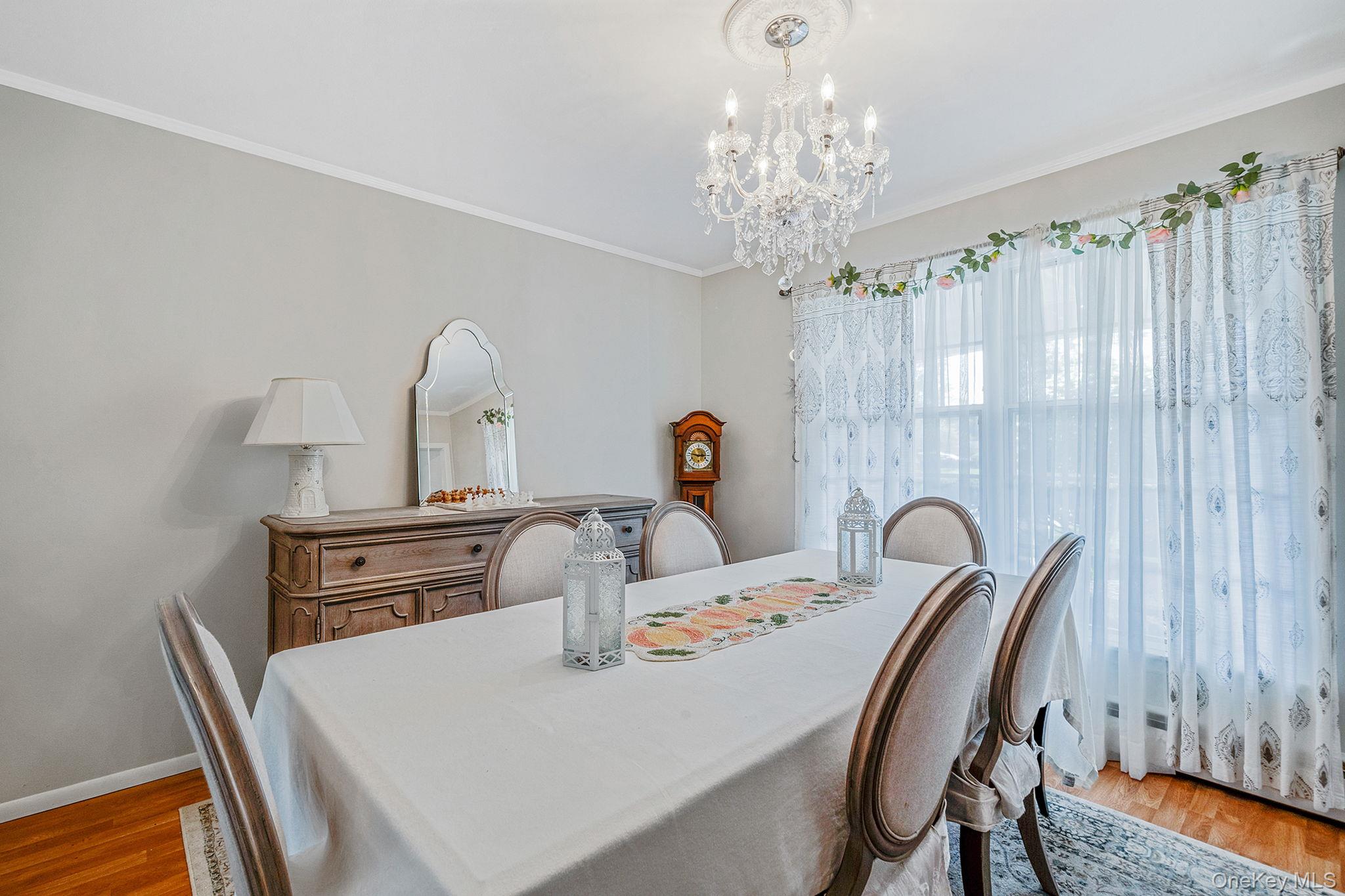 3 Bowen Place, Stony Brook, NY 11790