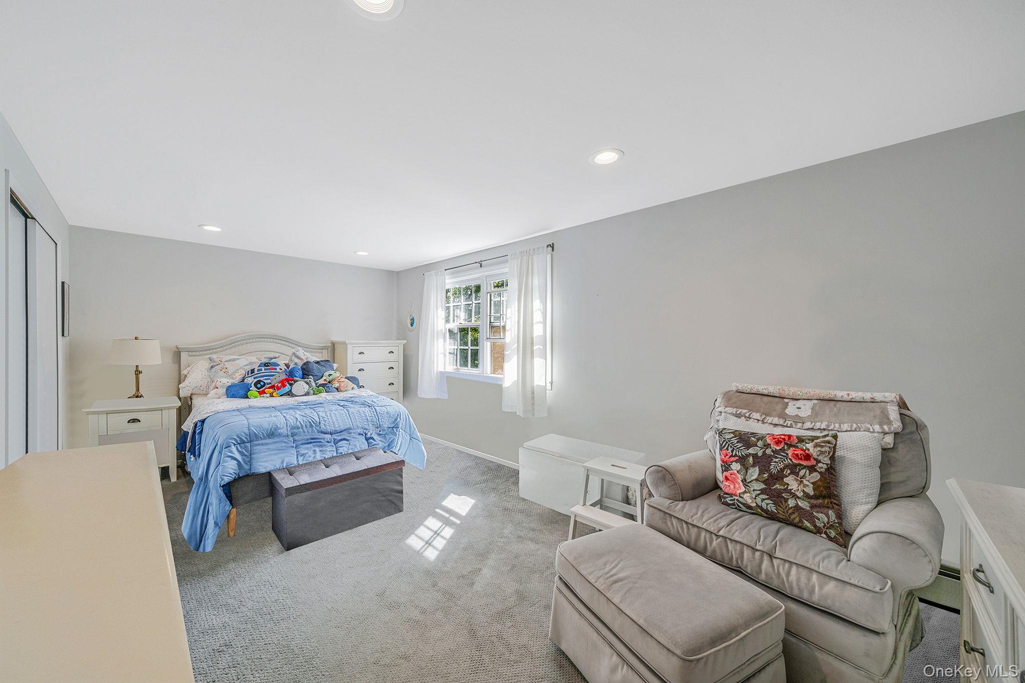 3 Bowen Place, Stony Brook, NY 11790