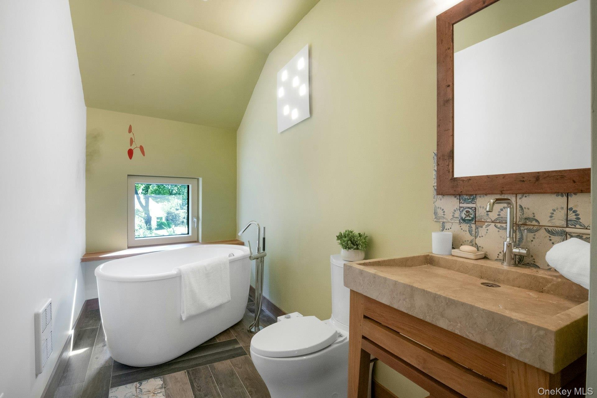 26 Fairview Avenue, Tarrytown, NY 10591