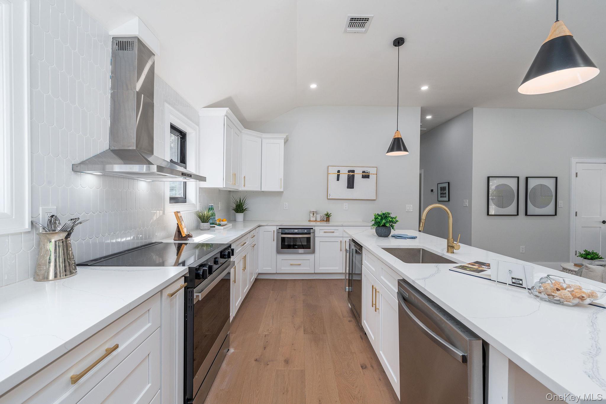 3420 Rocky Point Road, East Marion, NY 11939