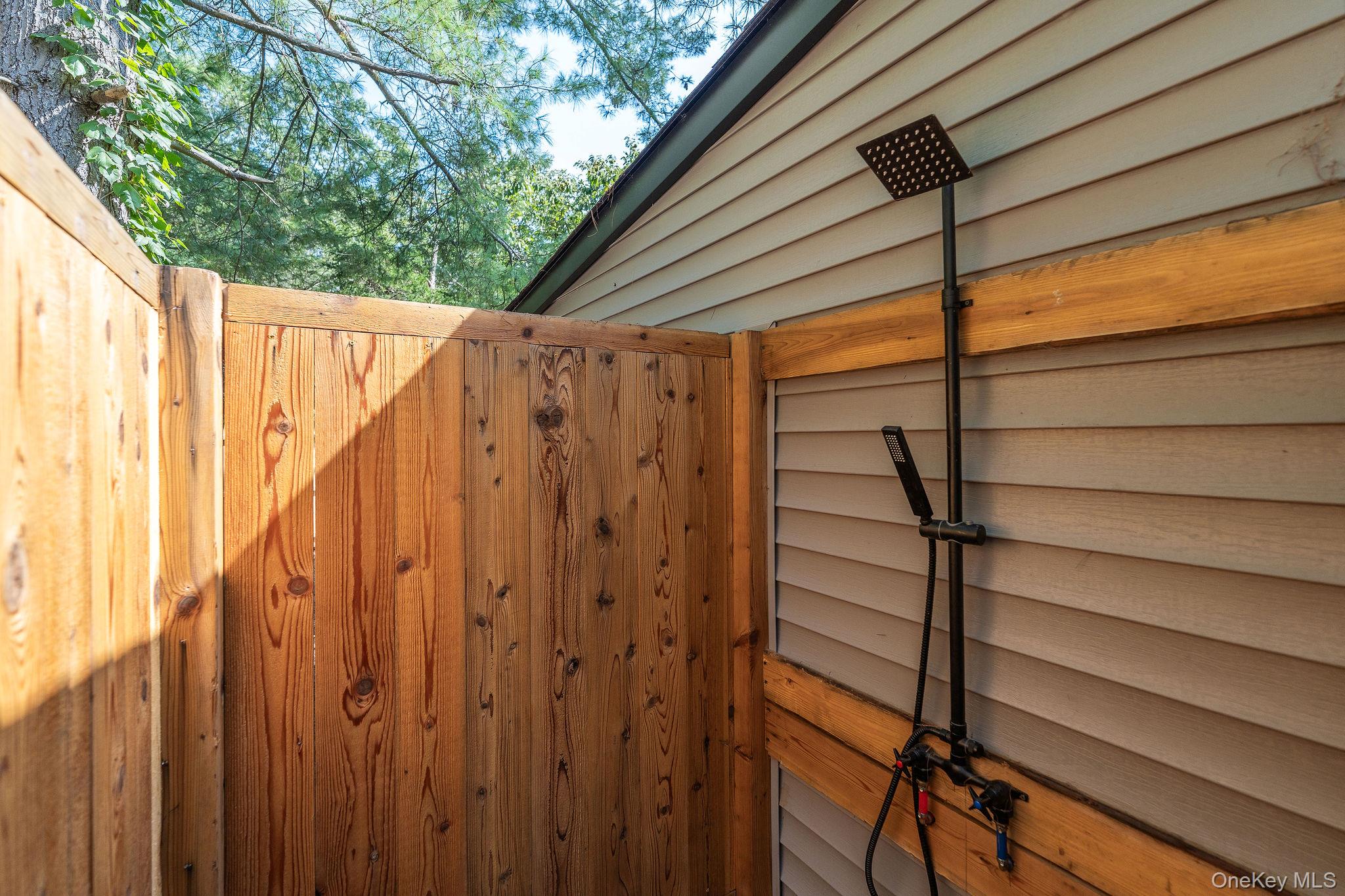 3420 Rocky Point Road, East Marion, NY 11939