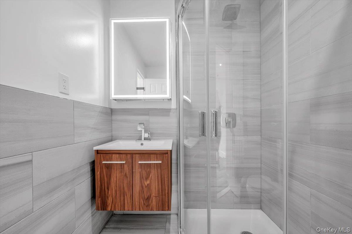 442 Marion Street, Brooklyn, NY 11233