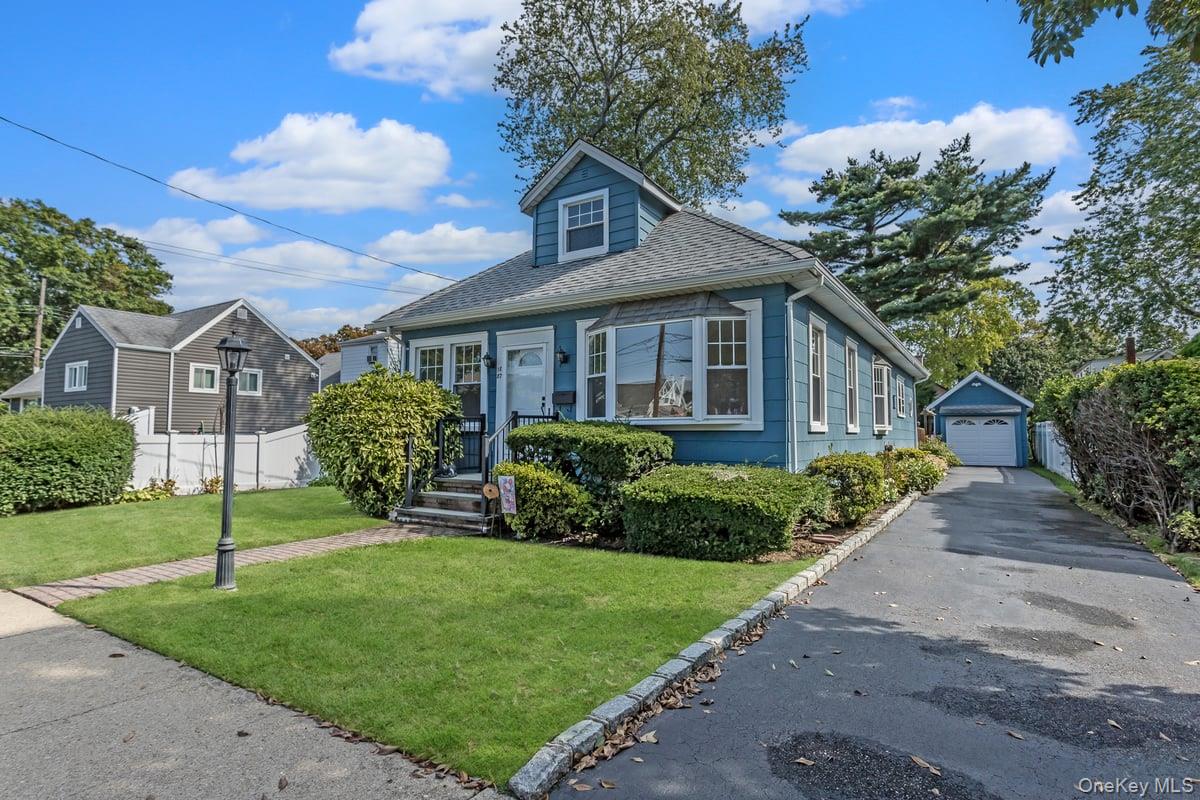 1887 Bryant Place, Baldwin, NY 11510