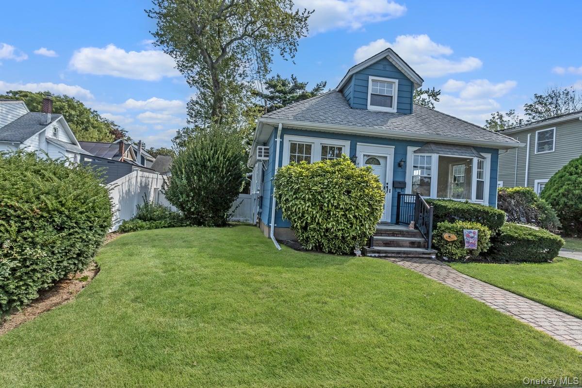 1887 Bryant Place, Baldwin, NY 11510