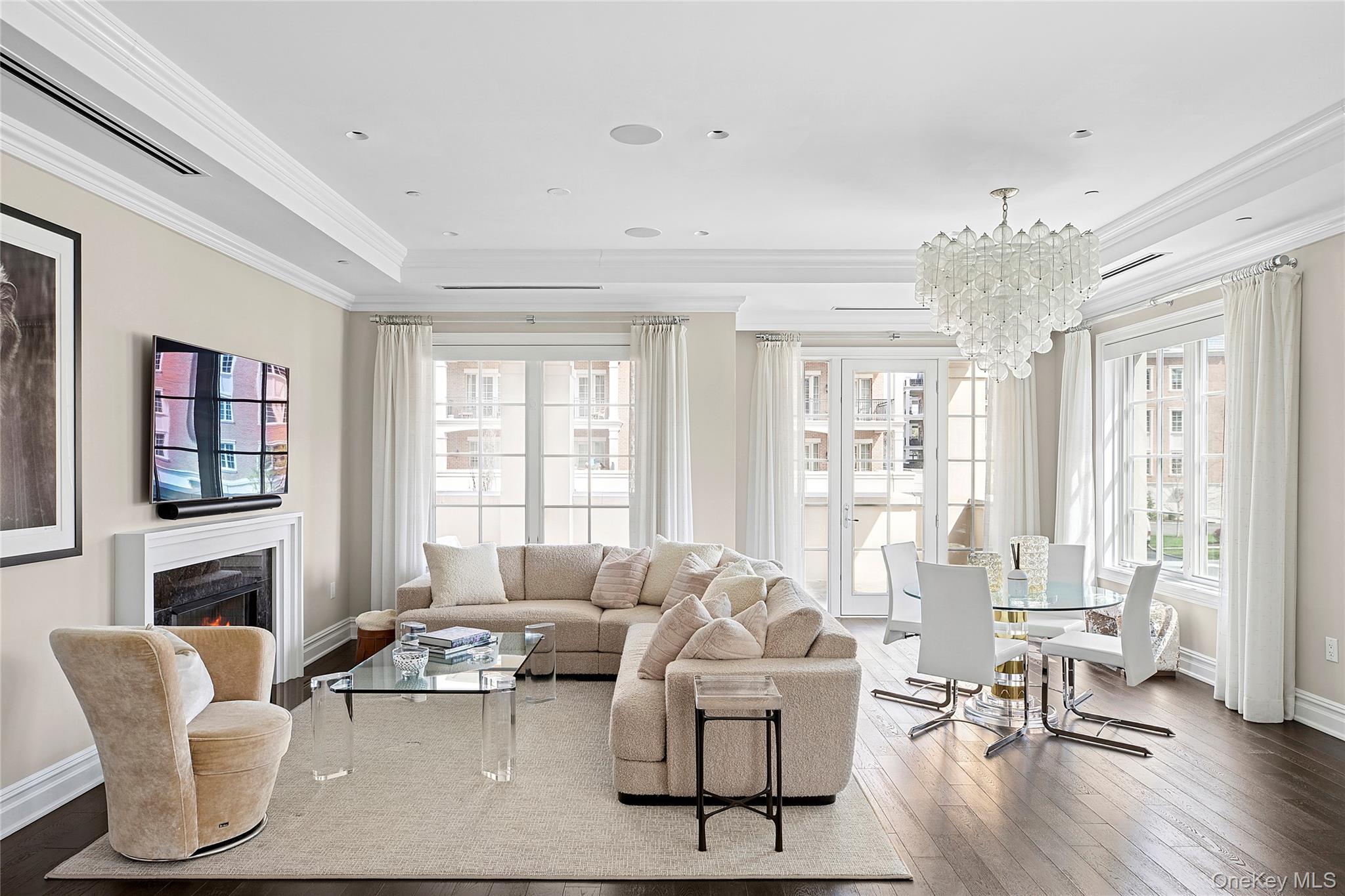 6000 Royal Court # 6012, North Hills, NY 11040