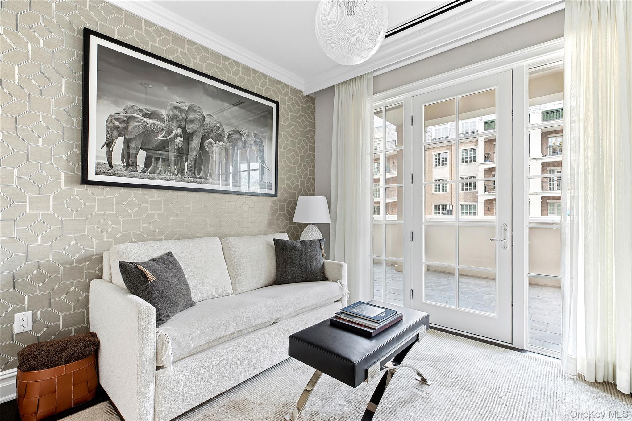 6000 Royal Court # 6012, North Hills, NY 11040