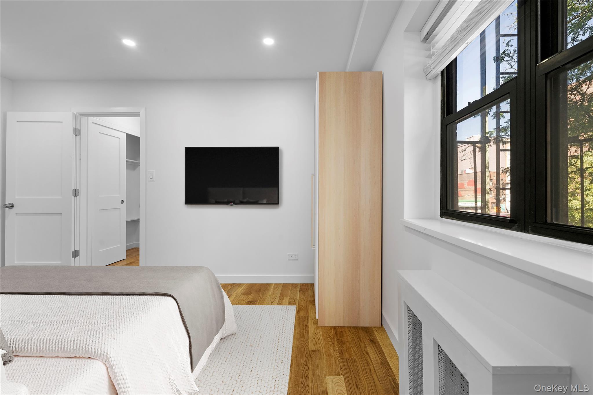 25-10 31st Avenue # 2M, Astoria, NY 11106