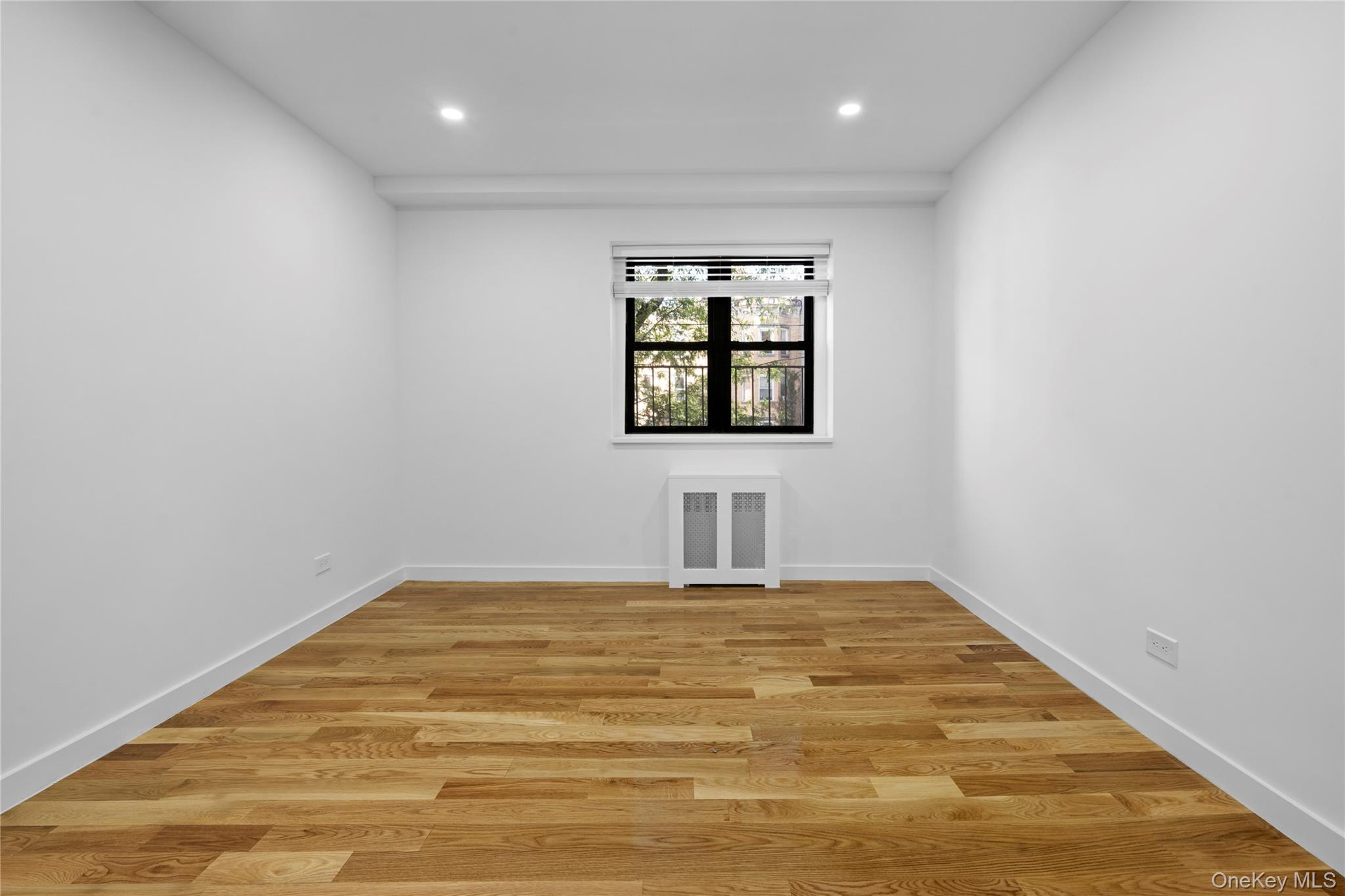 25-10 31st Avenue # 2M, Astoria, NY 11106